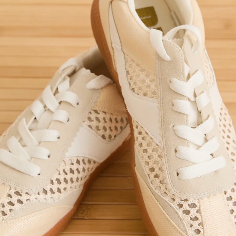 Dirty Laundry Tropics Sneaker - Picture 3 of 3